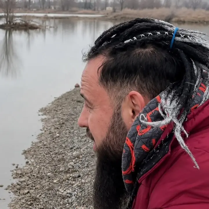 Сбор начинающему певцу